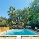 Magnifique Typique Du Sud Avec Piscine Privee Et Jardin Mediterraneen *