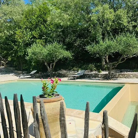 Magnifique Typique Du Sud Avec Piscine Privée Et Jardin Méditerranéen Сasa de vacaciones Saint-Vincent-de-Barbeyrargues