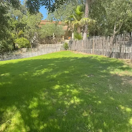 Сasa de vacaciones Magnifique Typique Du Sud Avec Piscine Privée Et Jardin Méditerranéen Saint-Vincent-de-Barbeyrargues