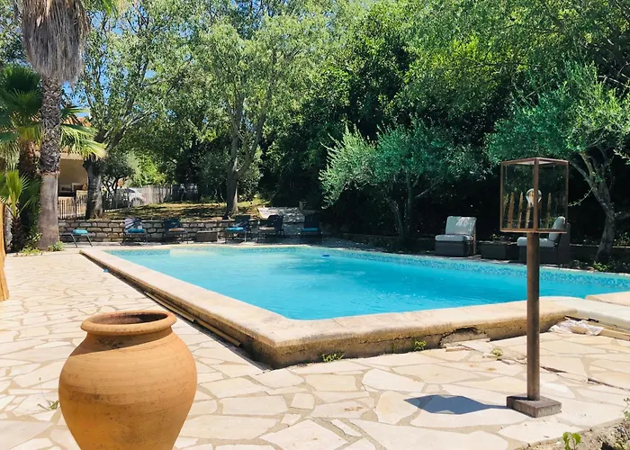 Magnifique Typique Du Sud Avec Piscine Privee Et Jardin Mediterraneen Saint-Vincent-de-Barbeyrargues